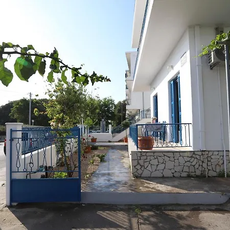 Rhodes Town Garden Appartement *