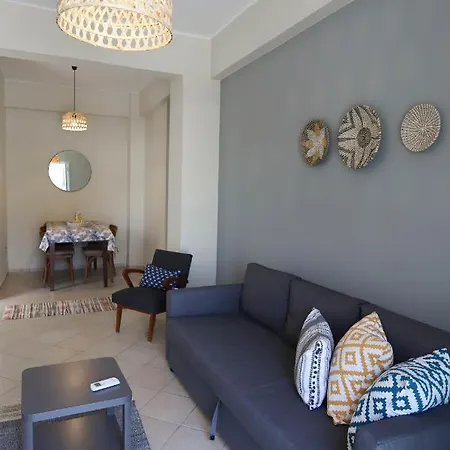 Rhodes Town Garden Apartamento